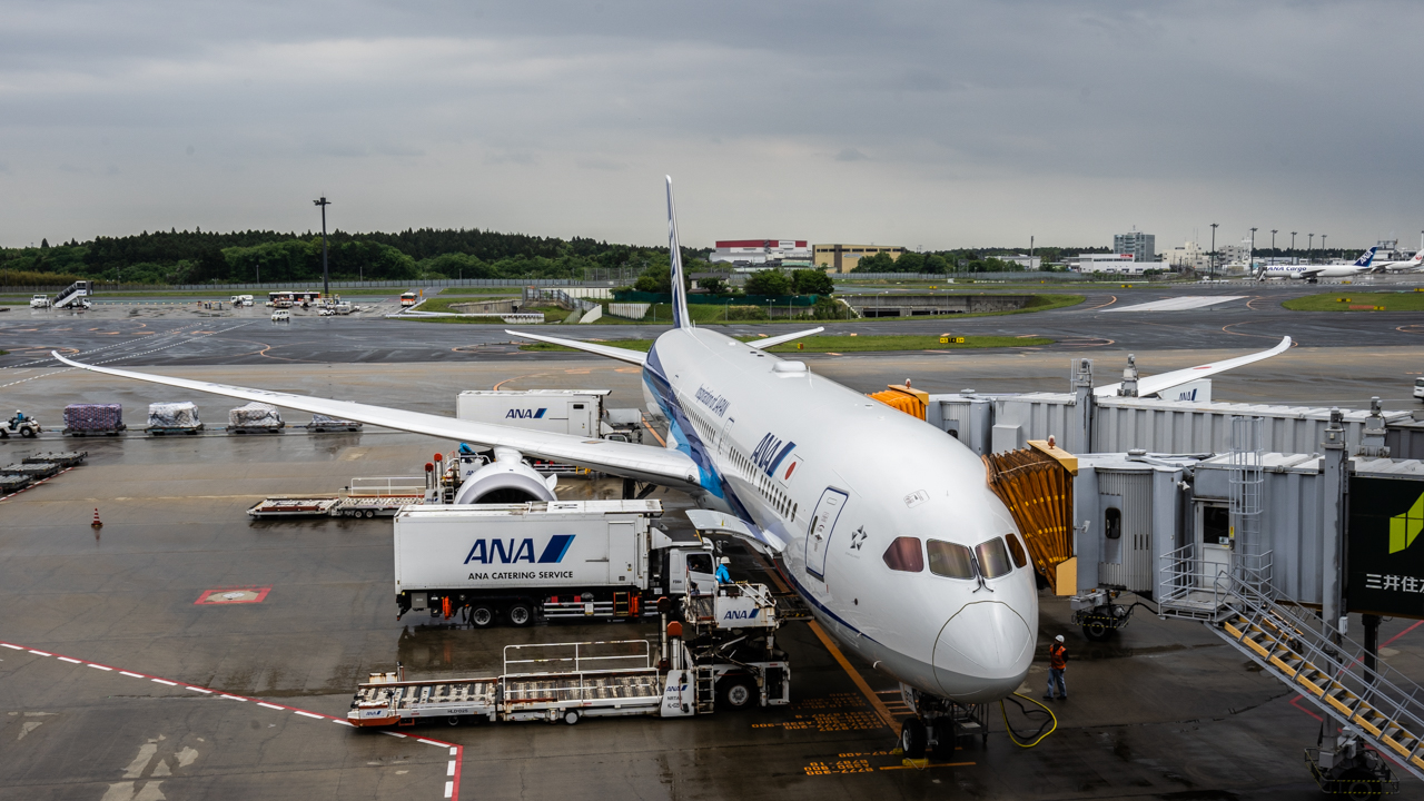 ANA B787-10