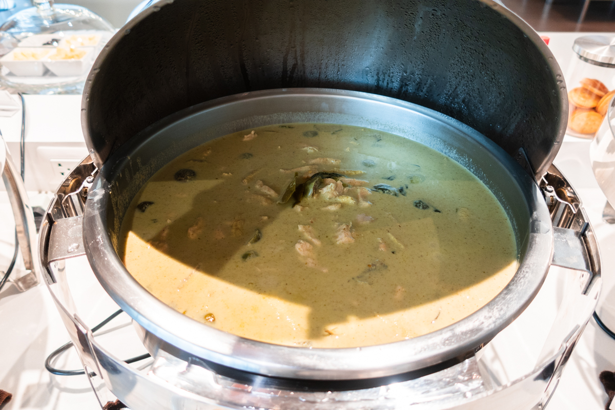 ラウンジの料理