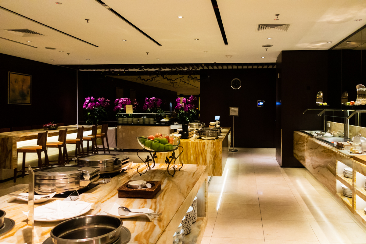 シルバークリスラウンジ