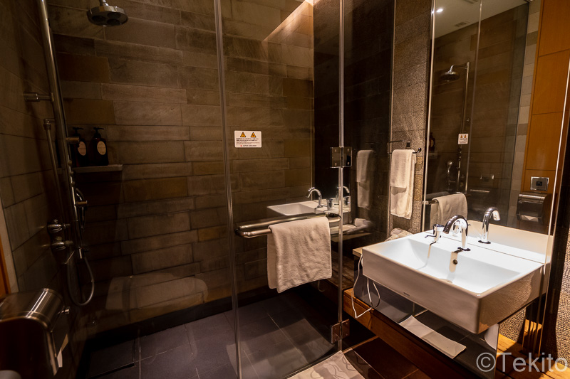 シャワールーム