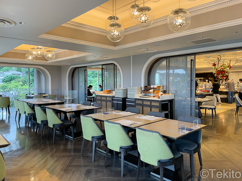 エリート会員用の朝食エリア