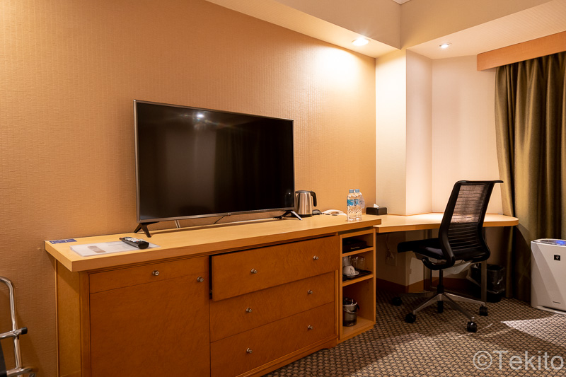 49インチ液晶テレビ