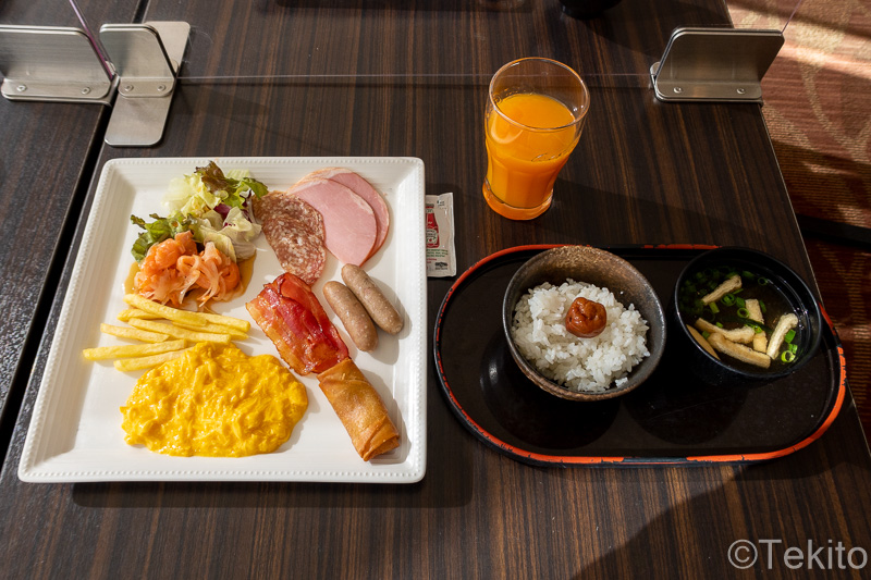 朝食ビュッフェのサンプル