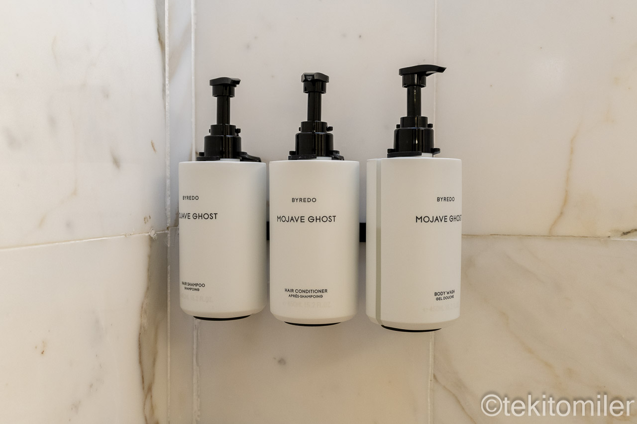 コンラッド香港 エグゼクティブルームのシャワールーム