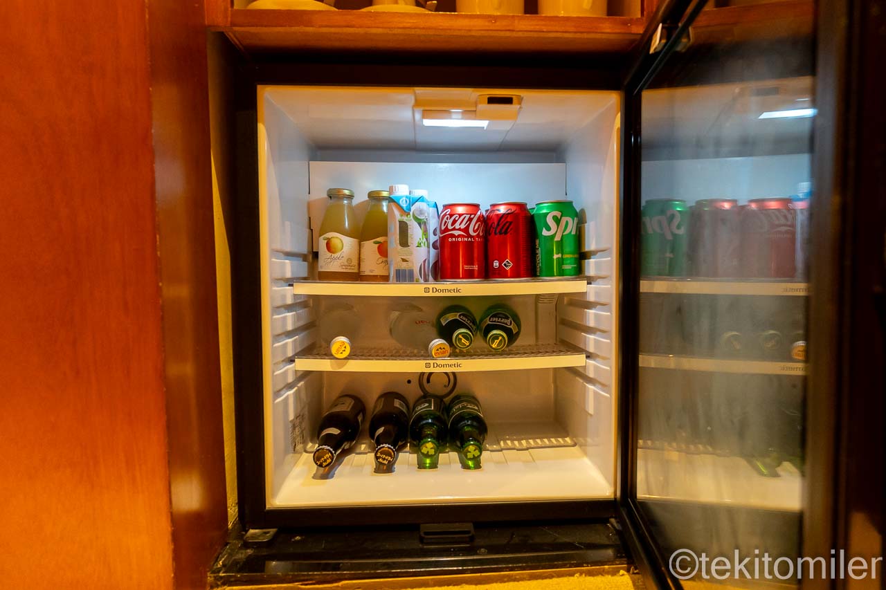 コンラッド香港 エグゼクティブルームのミニバー