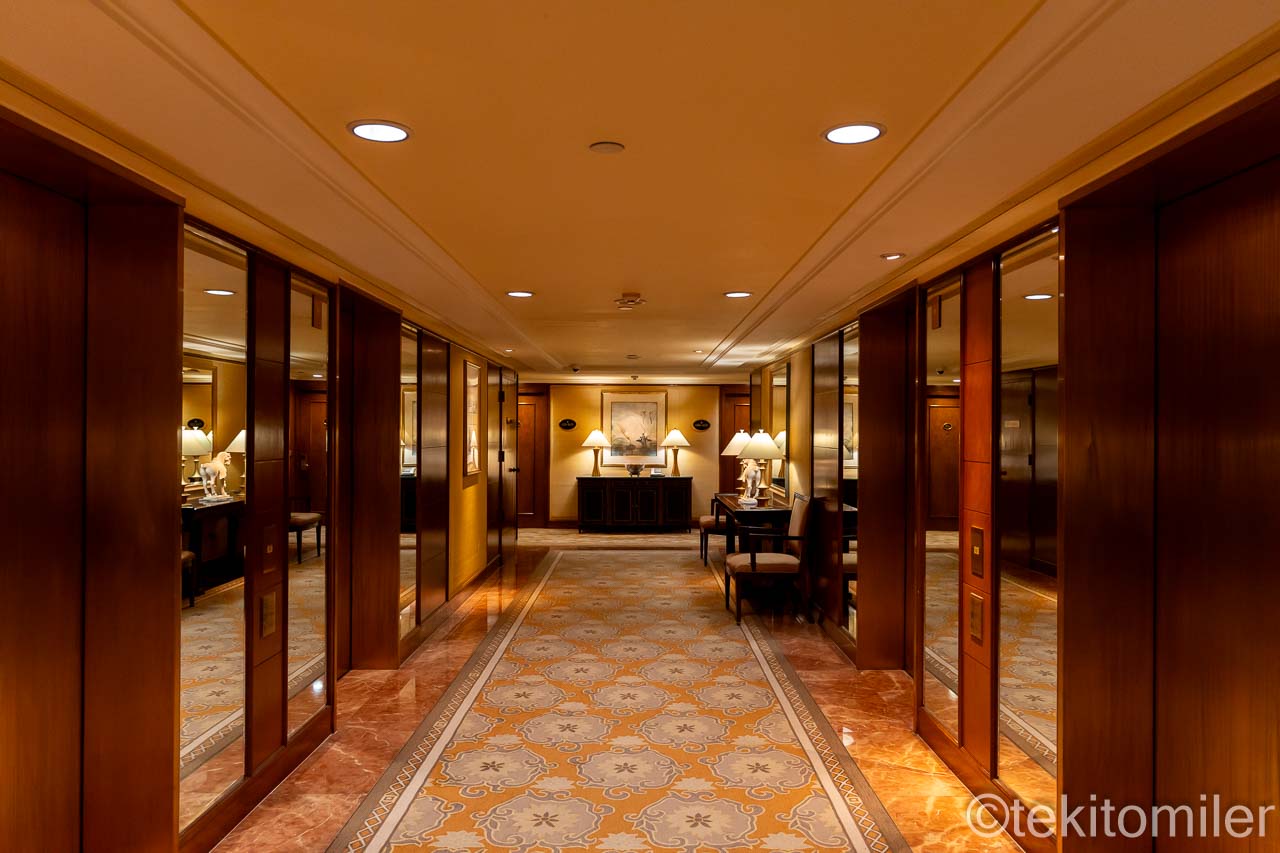 コンラッド香港 エレベーターホール