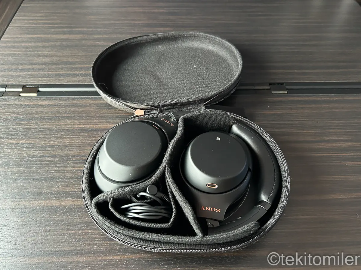 A380ファーストクラスのヘッドホン