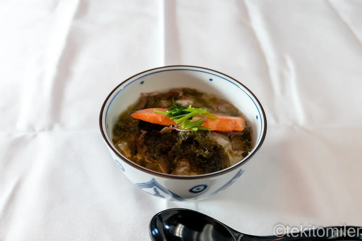 A380ファーストクラスの軽食