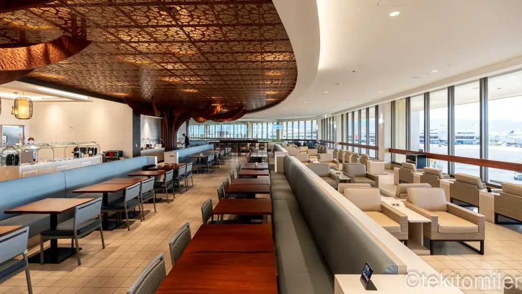 ホノルルのANAラウンジ全体