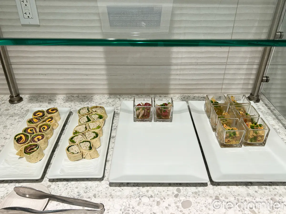 ホノルルのANAスイートラウンジの料理