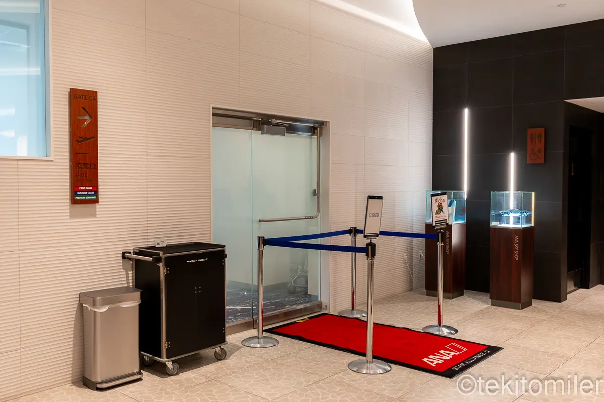 ホノルルのANAスイートラウンジの搭乗口